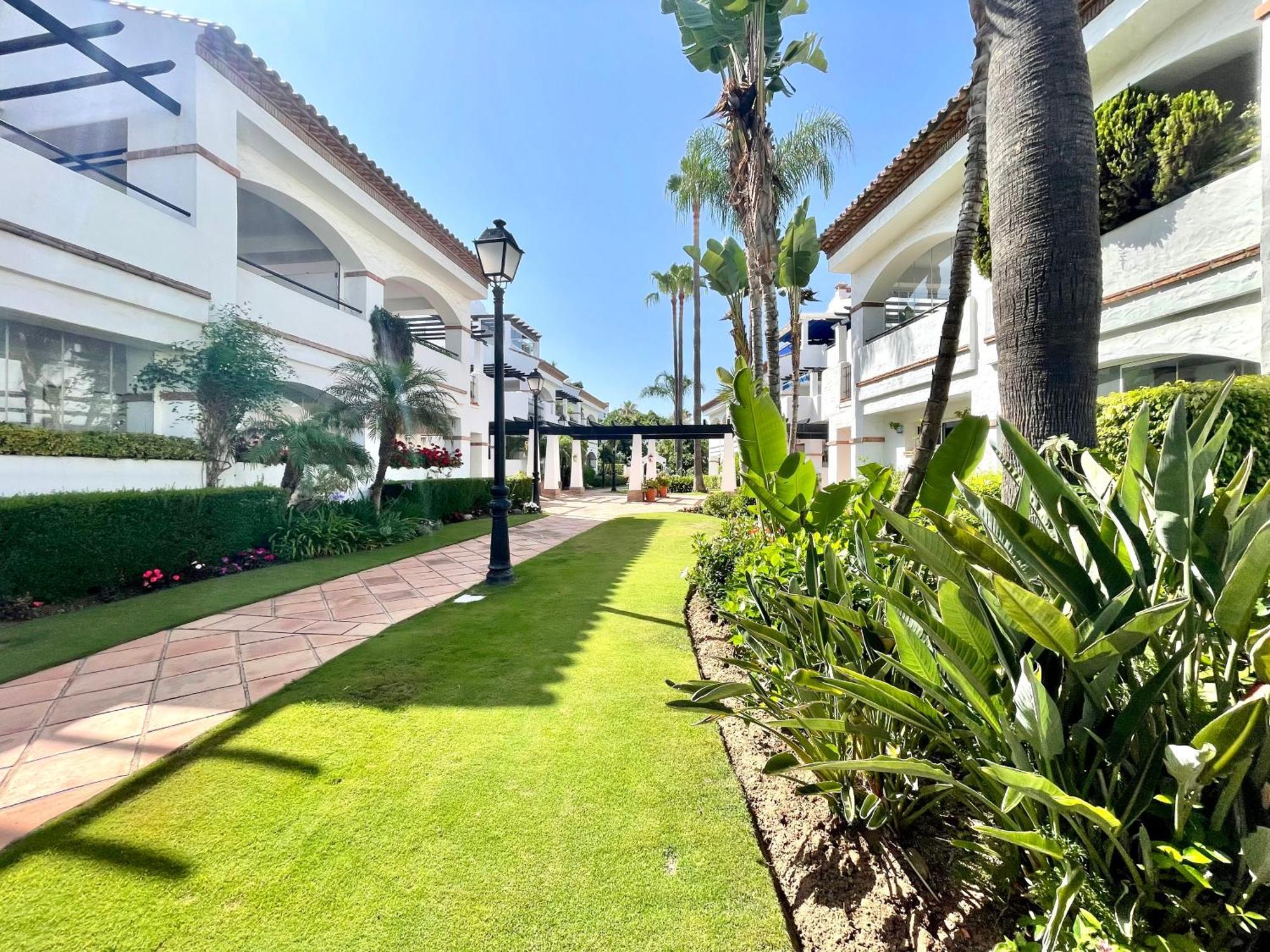 Apartament Solguest A 7 Minutos De Puerto Banus 1ª Linea Playa!!! Marbella